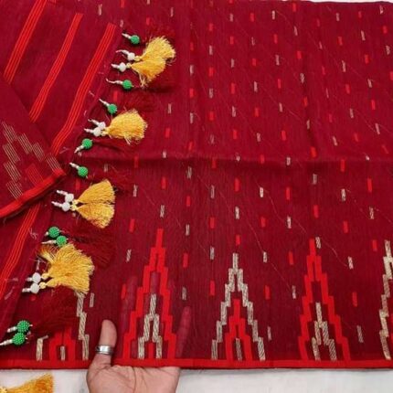 dhaka jamdani saree